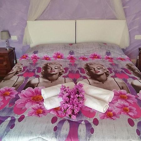 B&B Villa La Bouganville Камайоре Экстерьер фото