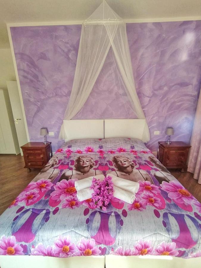B&B Villa La Bouganville Камайоре Экстерьер фото