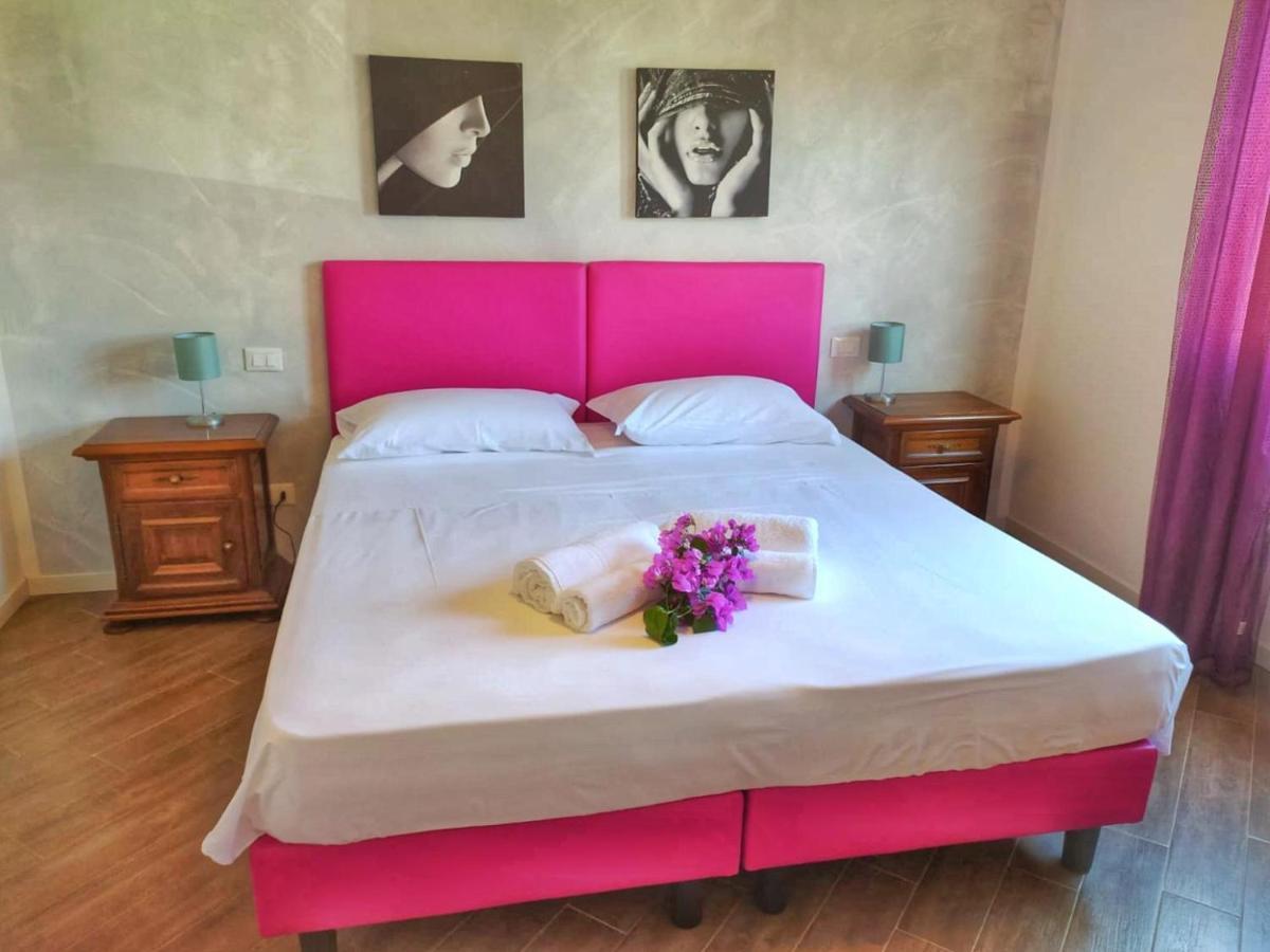 B&B Villa La Bouganville Камайоре Экстерьер фото